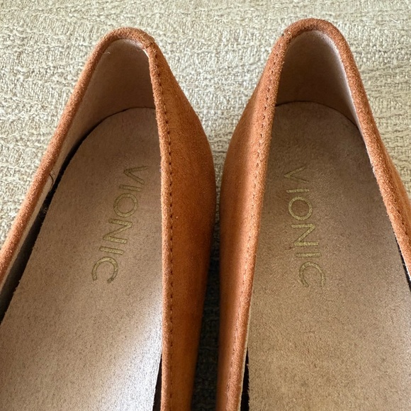 VIONIC Posey Suede Leather Ballet Flat 8.0 Caramel Slip On - Picture 4 of 8